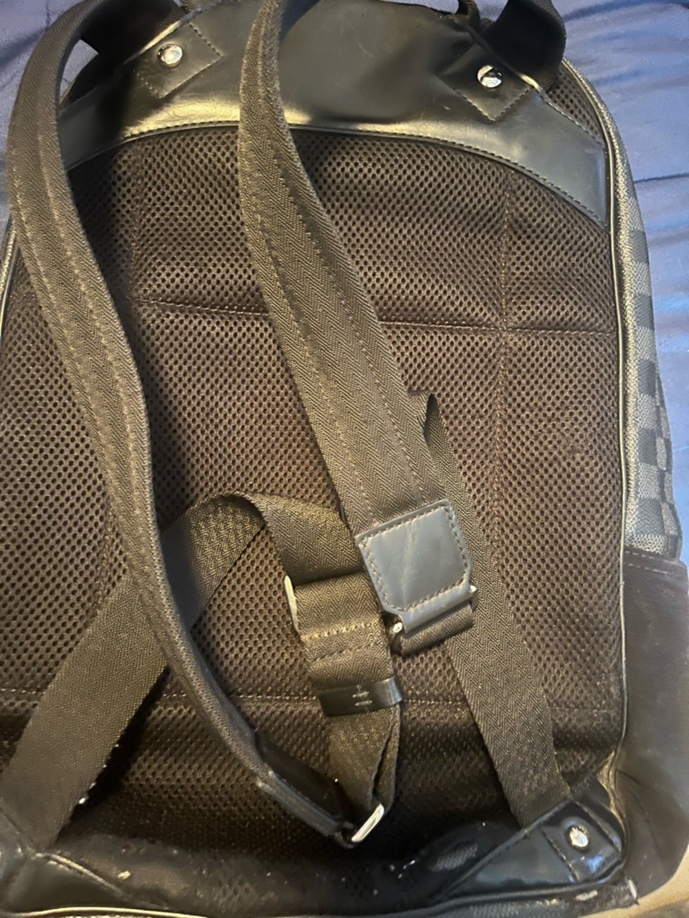 Louis Vuitton backpack - Picture 4 of 5
